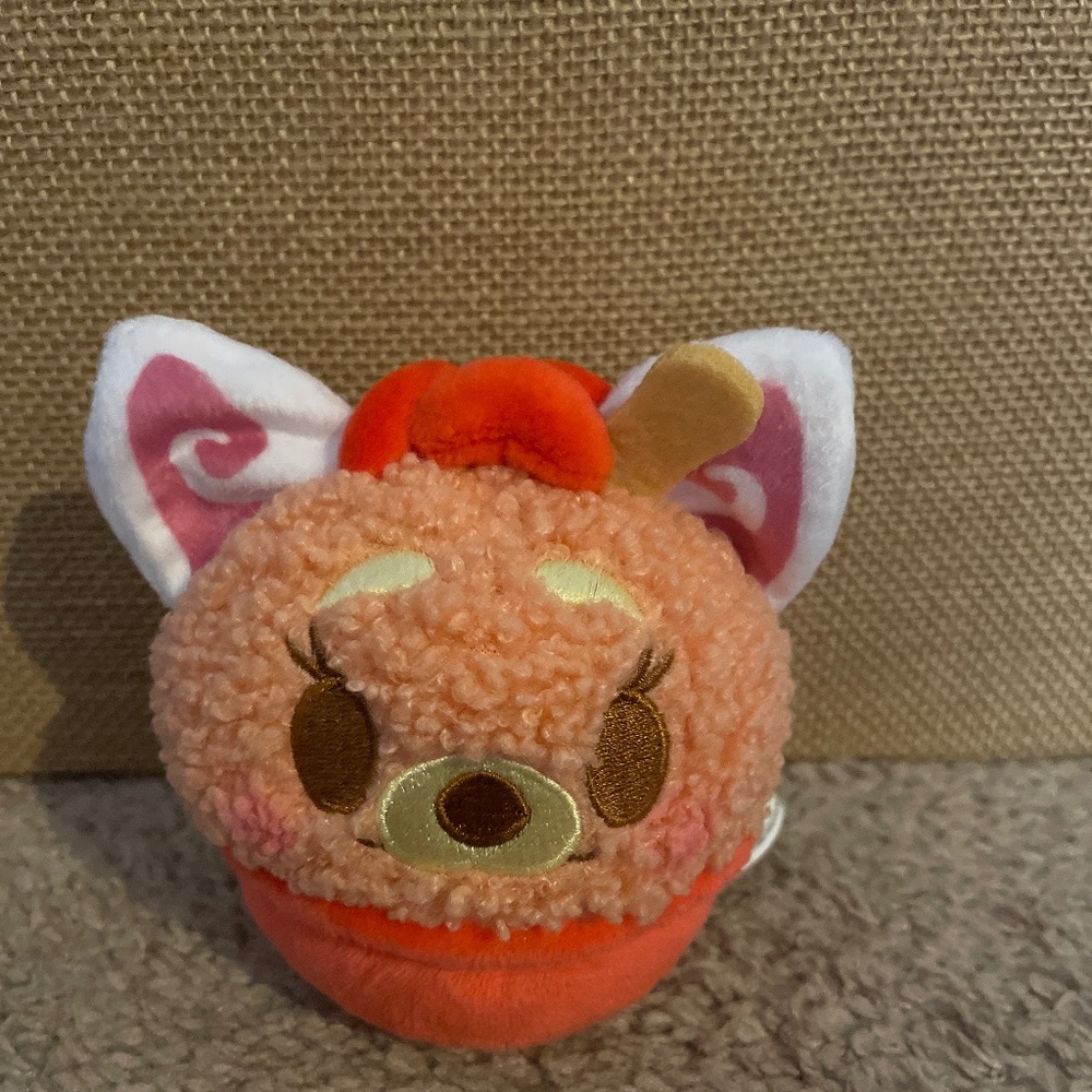 Disney Munchling Panda Mei